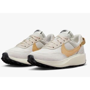 Nike NWB waffle Debut ESS gold sneaker size 6